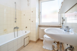 Bathroom upstairs