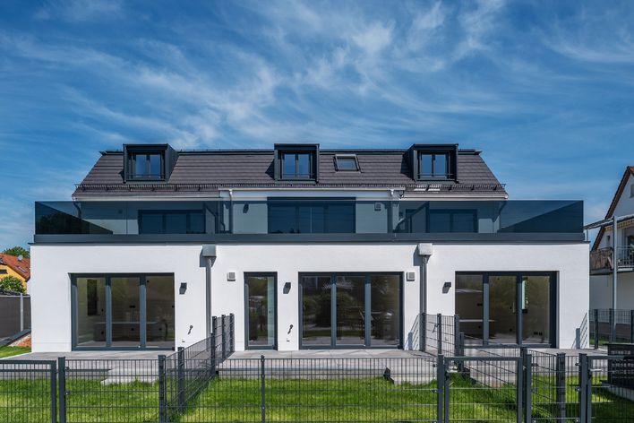 Erstbezug! 2-Zi-Dachterrassenwohnung mit EBK,TG, Energieeffizienz!