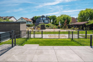 traumhafte Terrasse und Gartenanteil