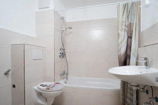 Badezimmer 1