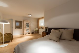 Elternschlafzimmer Souterrain 1