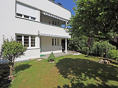 Spazioso appartamento bilocale giardino sud / ovest in una posizione tranquilla con SFBC e TG
