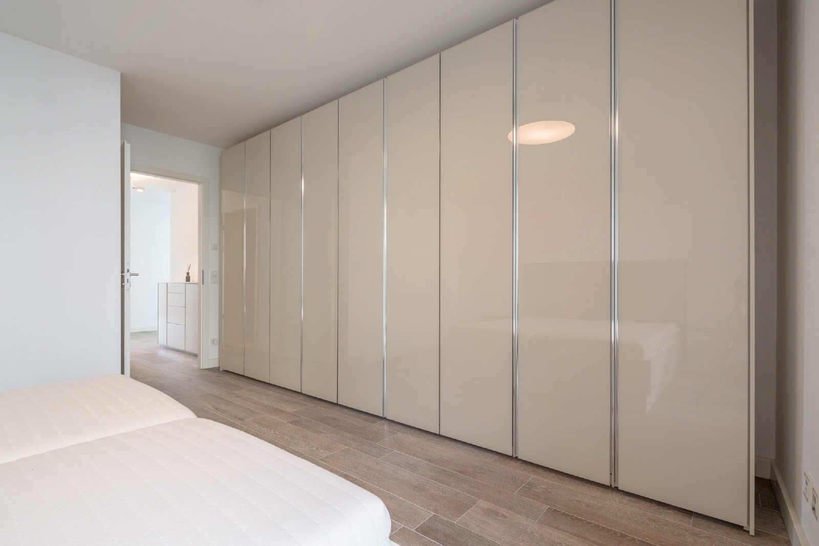 Glockenbachsuiten! Luxuriöse, teilmöblierte 3-Zimmer-WHG mit sensationellen Isarblick! - Photo 5