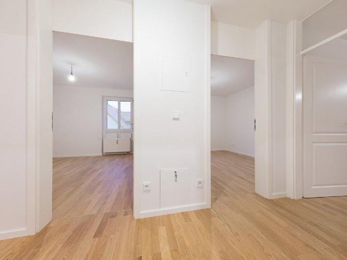 Kernsaniert: Luxurious 3-room balcony apartment near Wies&#039;n and subway