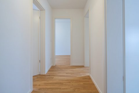 Lussuoso appartamento di 3 locali con balcone ristrutturato (villa colony) in una tranquilla posizione della S-Bahn