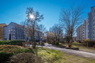 parkähnlicher Innenhof