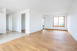 spacious living room