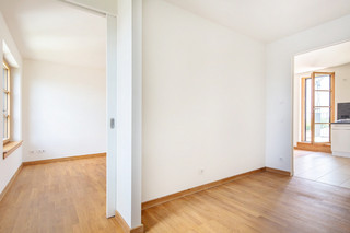 Flexible use thanks to the sliding doors!