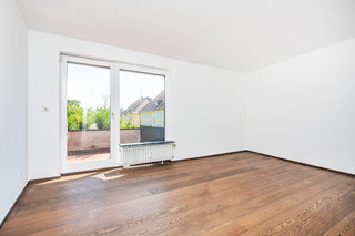 Schlafzimmer Eltern, Ostbalkon