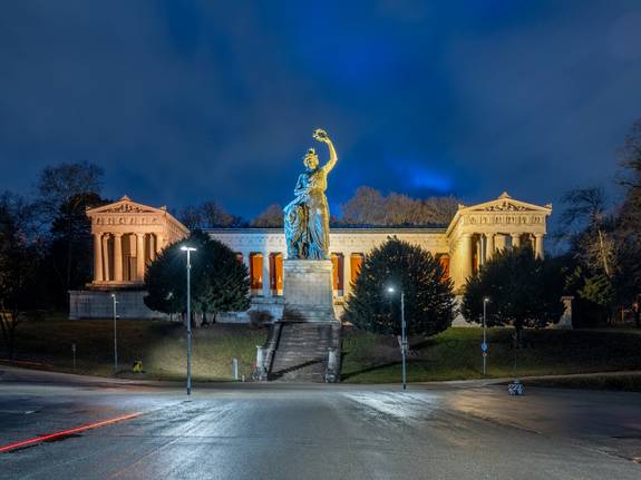 Theresienwiese within walking distance