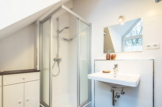 Badezimmer im DG