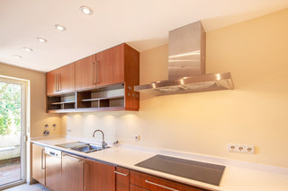 Fitted kitchen with appliances