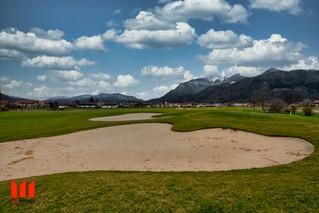 directement sur le terrain de golf