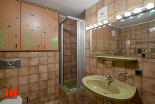 Badezimmer 1