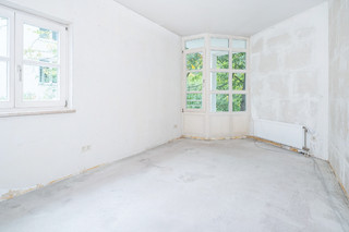 Master bedroom 1