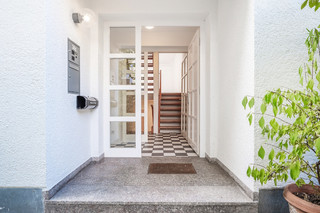 Entrance area 4