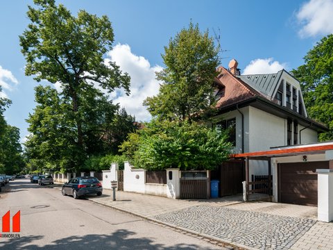 Villenkolonie Menterschwaige: 3 Zimmer-WHG mit 2 Balkone, Bad en Suite und Einzelstellplatz