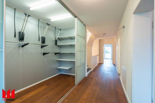 Dressing room 1